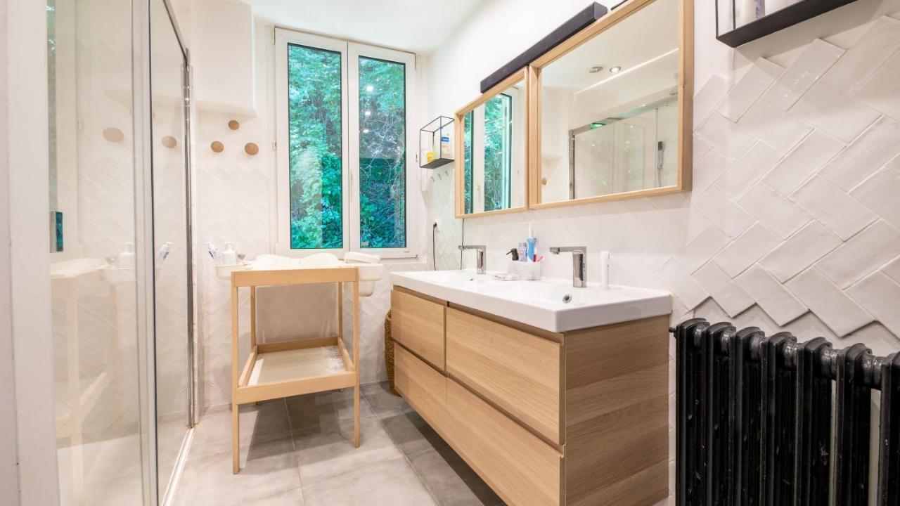 Mamie Jane Suite Deluxe Face Au Lac Tresserve Exterior photo