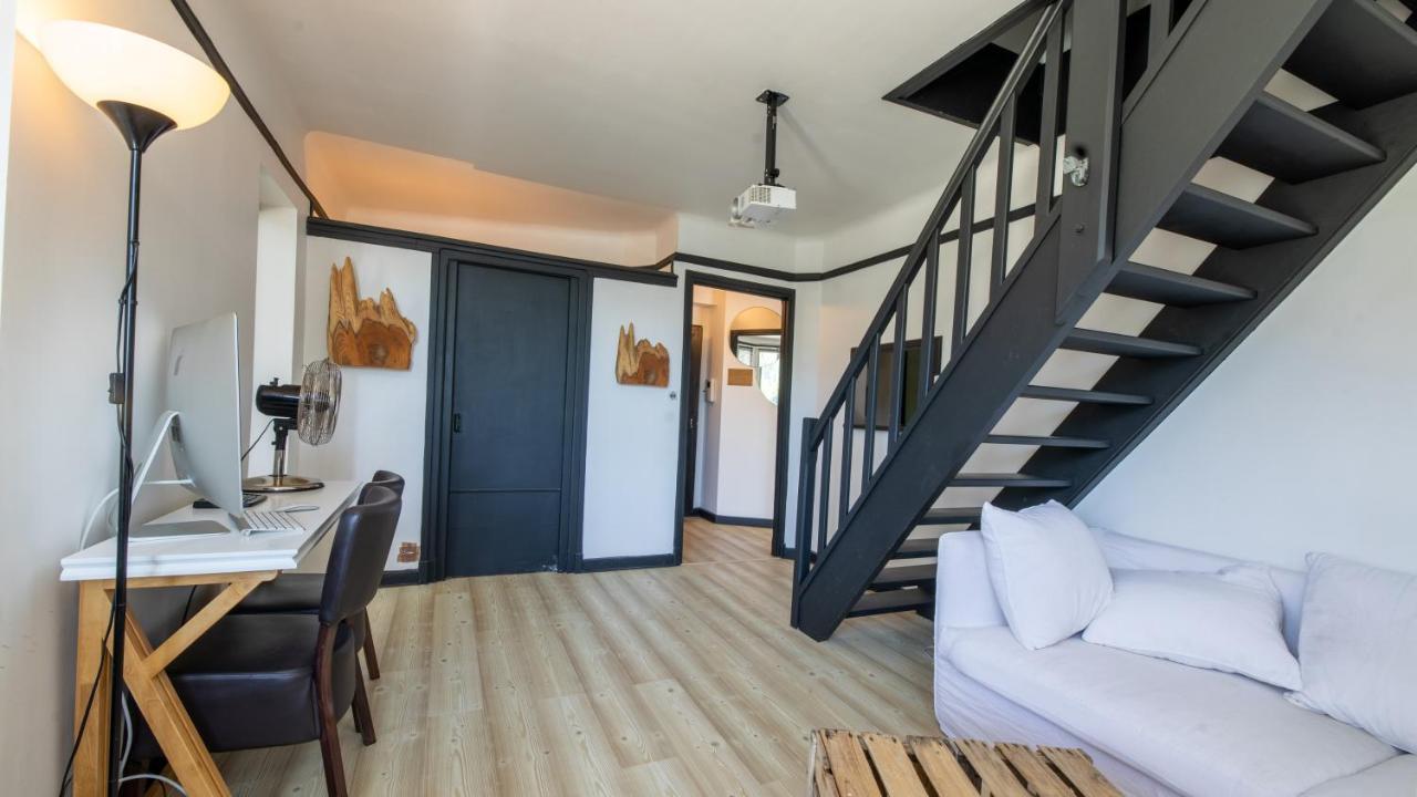 Mamie Jane Suite Deluxe Face Au Lac Tresserve Exterior photo